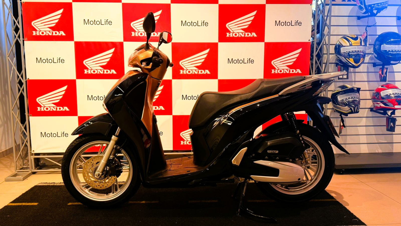 8c11abad-05a8-400a-b785-c78cef3b86ba