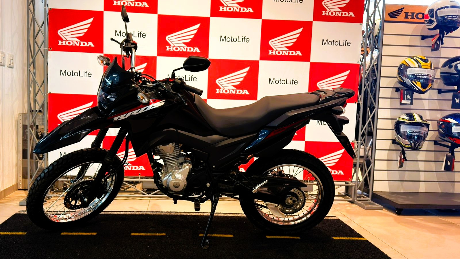 6007f632-7096-4a98-b5e7-365671db77bc