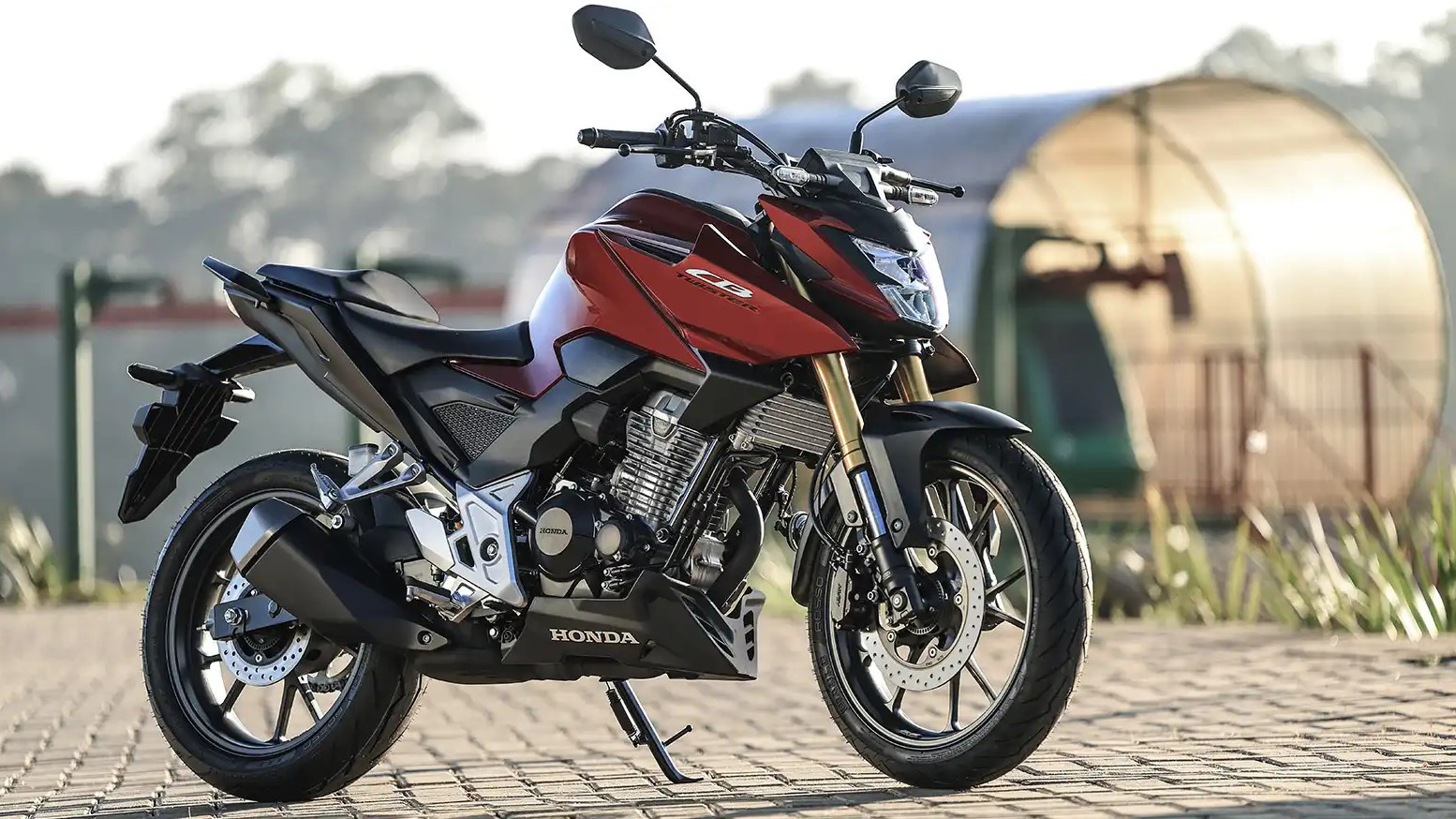 CB300F Twister ABS 20207_ EST_02