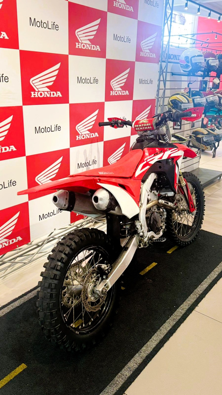 2c59a66f-60c3-4ccf-bb52-f4cc389feafb