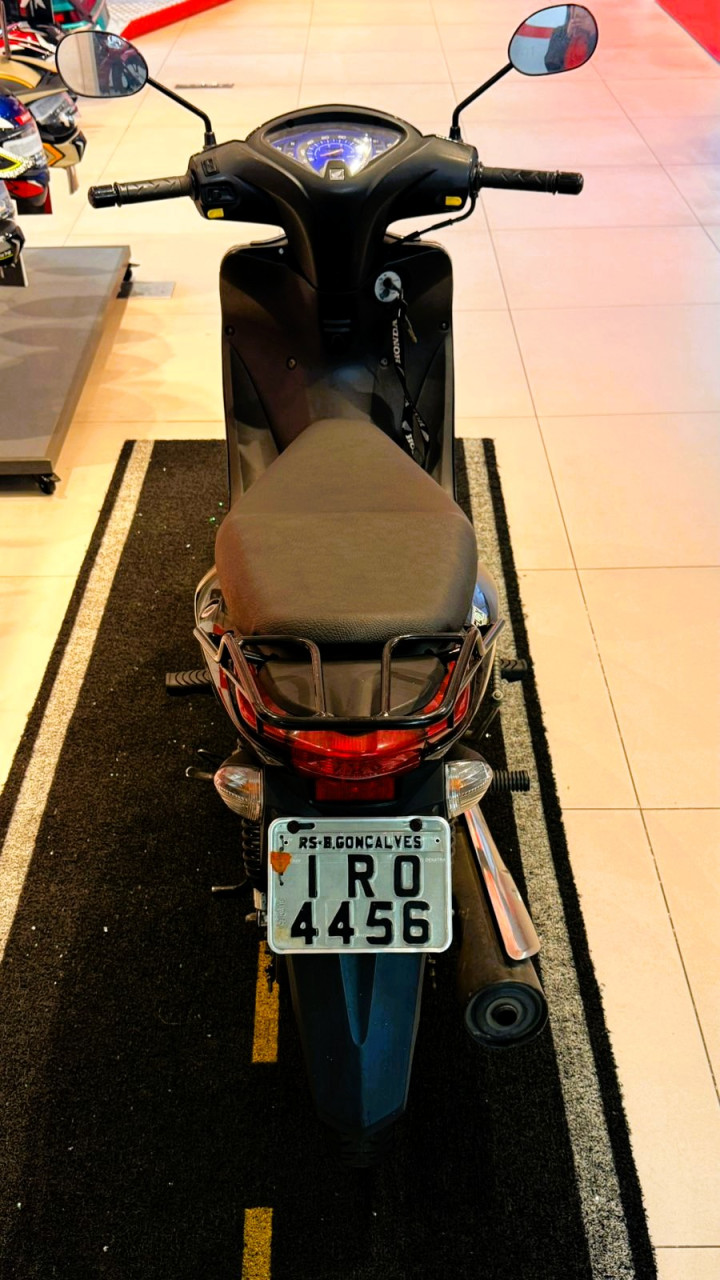 d2ae447a-3945-4a80-abeb-bc7c65b74317