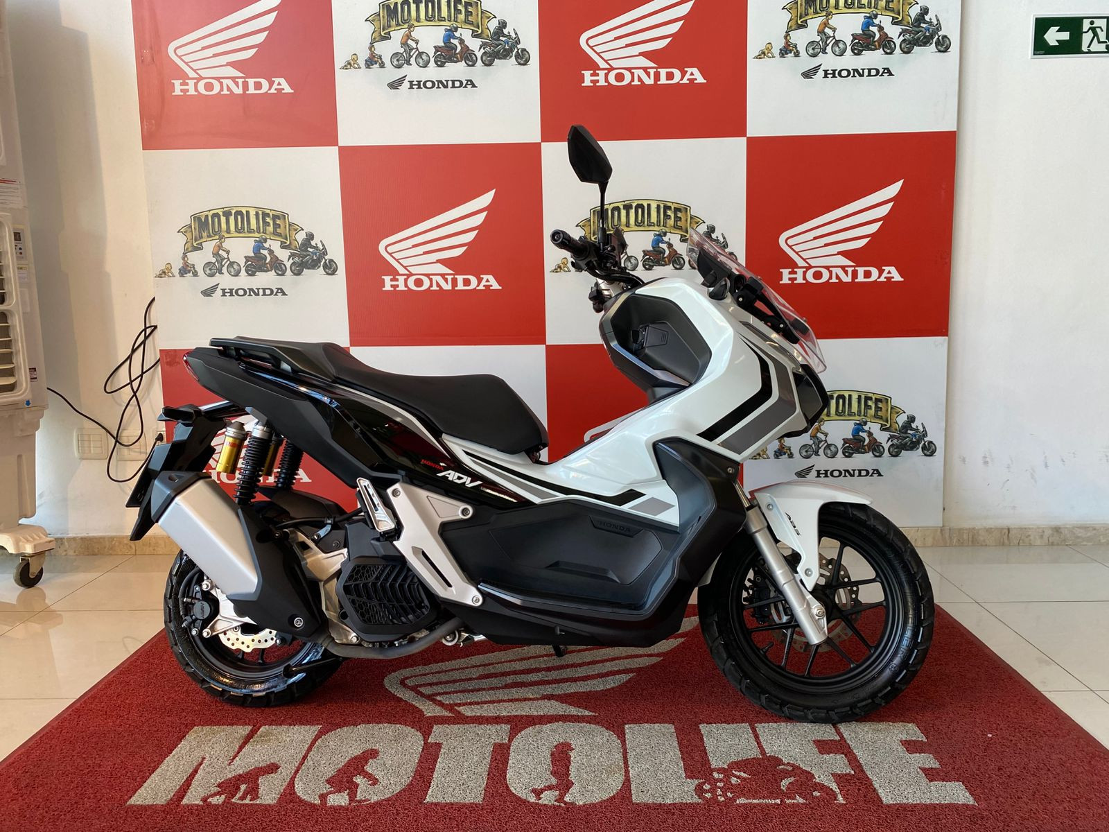 HONDA ADV 150
