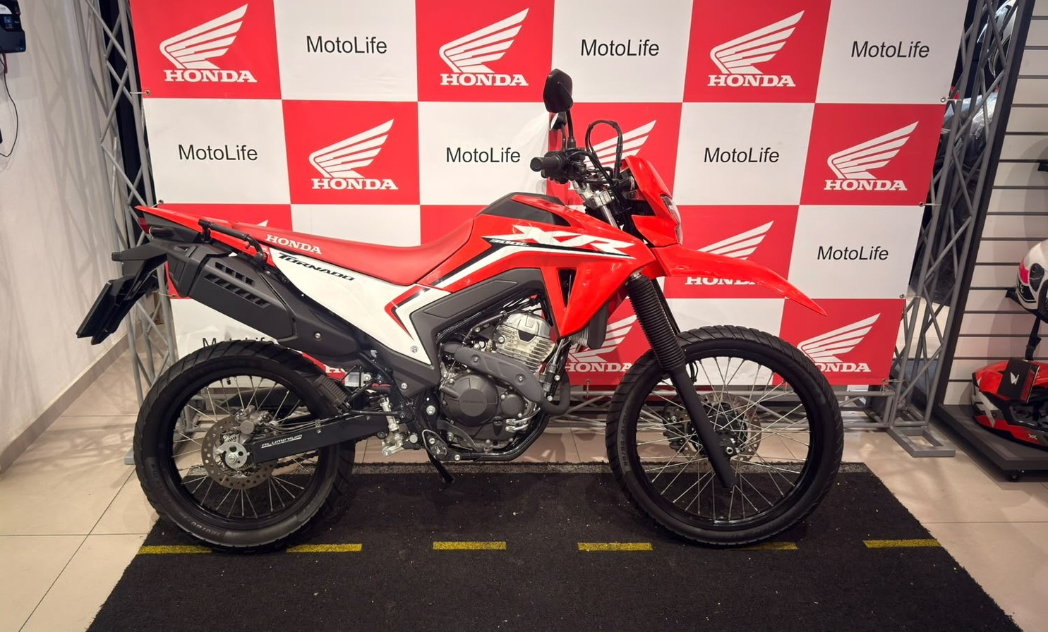 HONDA XL 300L TORNADO 
