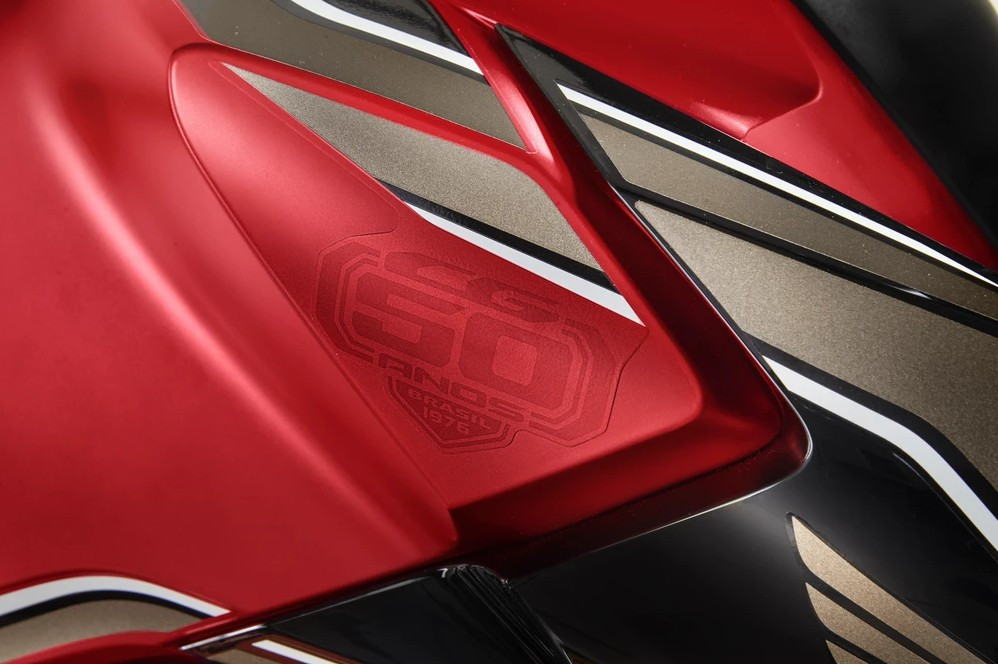 b69aa3e3-2a3a-4480-bf77-2d01d3825844-async-thumbnail-webp-HIGH